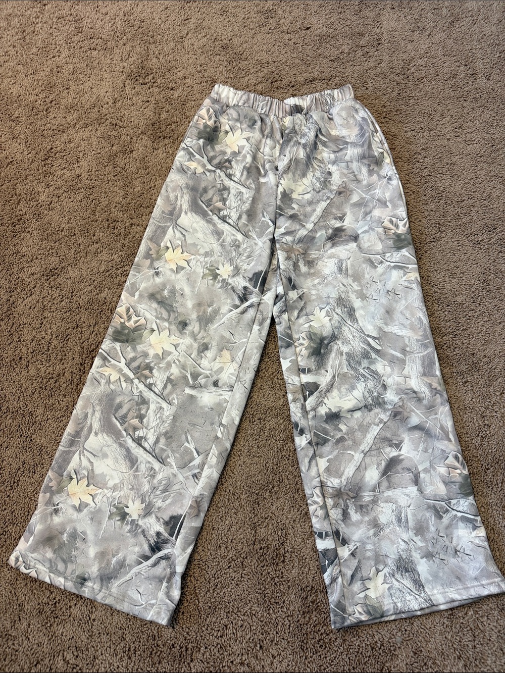 Kids Wide-Leg Sweatpants in Gray Nature/Camo